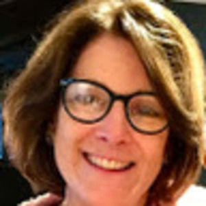 Meet your Posher, Leslie